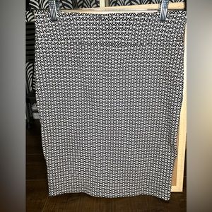 Geometric print pencil skirt